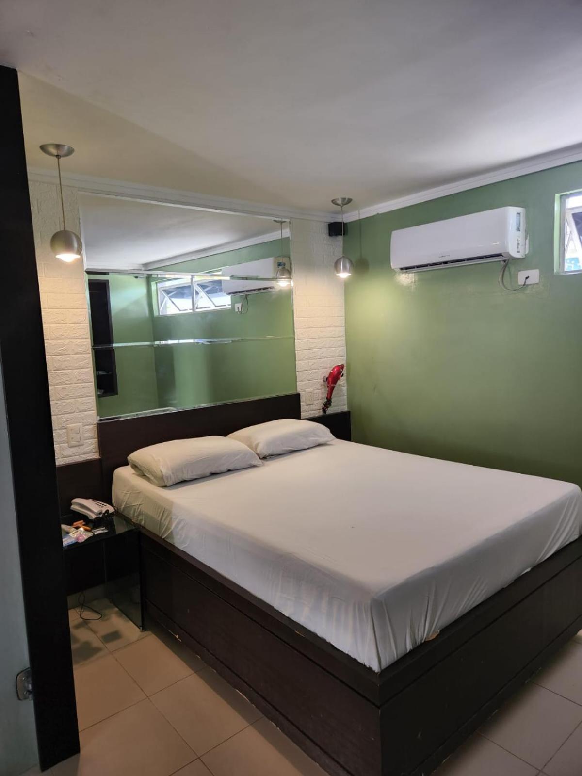 Status Motel Pe15 (Adults Only) Olinda Exterior foto